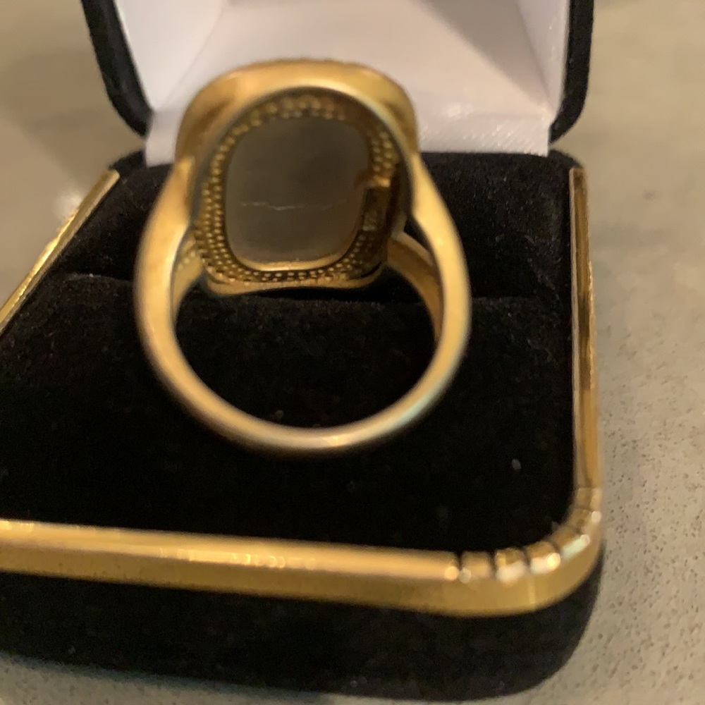 Statement Ring - Picture 2 of 6